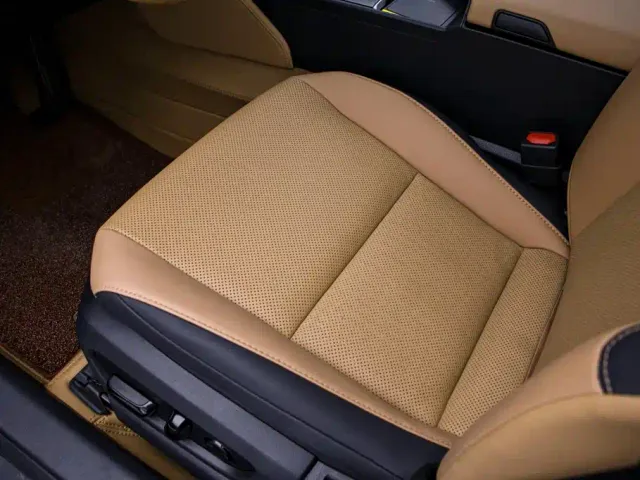 Lexus ES — Фото автомобиля 14