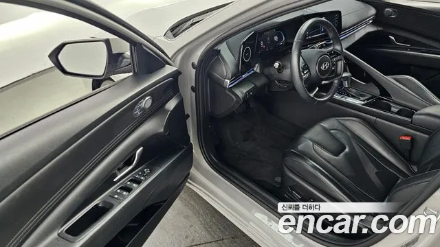 Hyundai Avante CN7 — Фото автомобиля 10