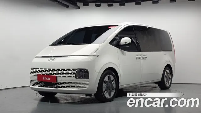 Фотография автомобиля — Hyundai Staria