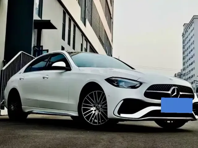 Mercedes-Benz C-Class — Фото автомобиля 3