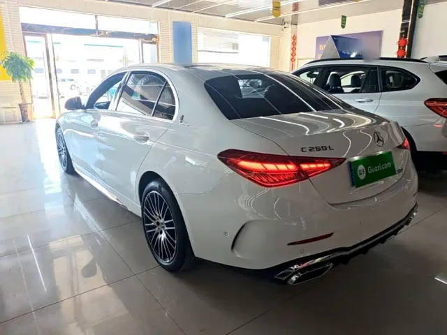 Mercedes-Benz C-Class — Фото автомобиля 4