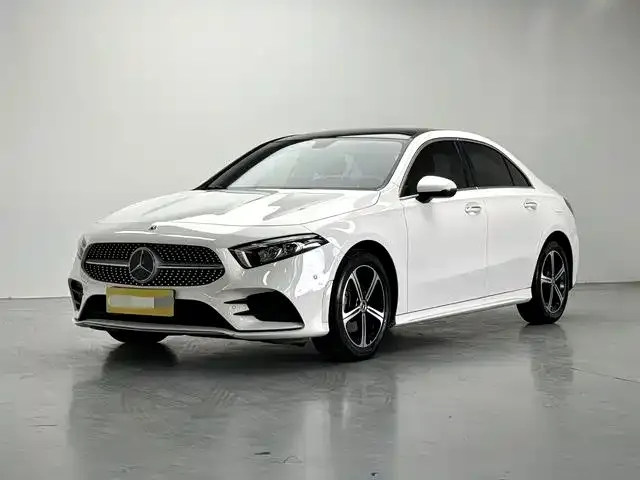 Фотография автомобиля — Mercedes-Benz A-Class