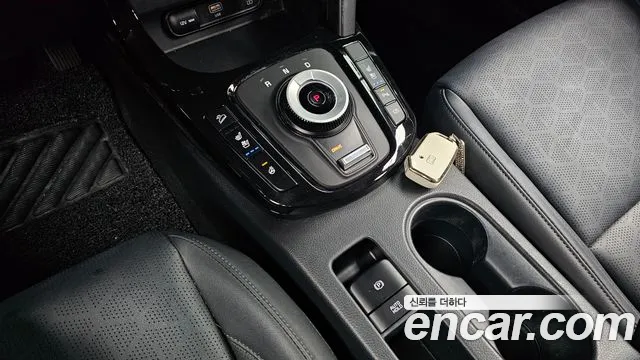 Kia Seltos New — Фото автомобиля 12