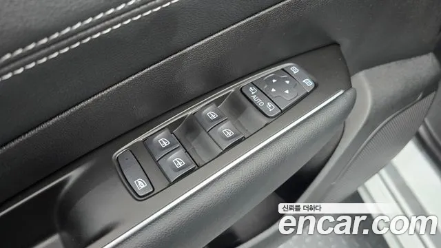 Renault Korea SM6 New — Фото автомобиля 25