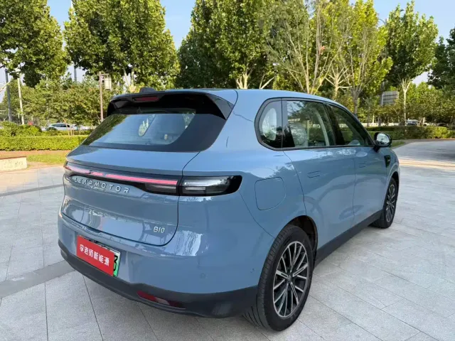 Leapmotor B10 — Фото автомобиля 6