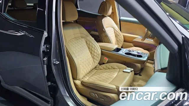 Genesis GV60 — Фото автомобиля 12