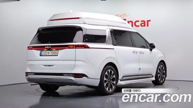 Kia Canival — Фото автомобиля 2