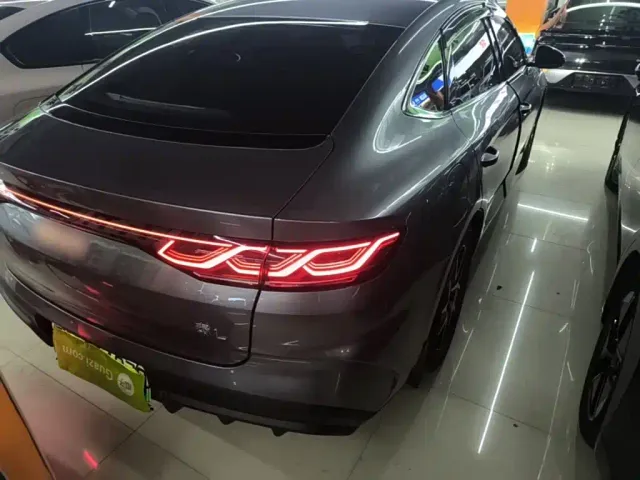 BYD Qin L — Фото автомобиля 7