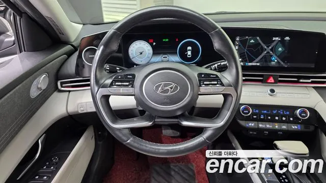 Hyundai AVANTE Avante (CN7) — Фото автомобиля 12
