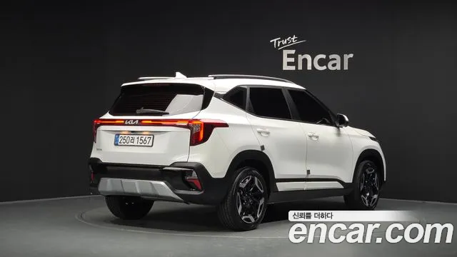 Kia Seltos Бензин 1.6 турбо 2WD — Фото автомобиля 2