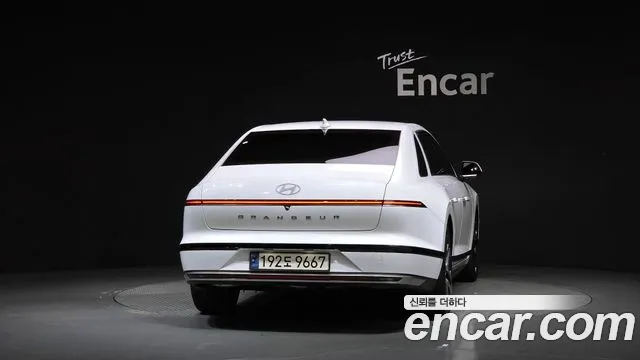 Hyundai Grandeur — Фото автомобиля 4