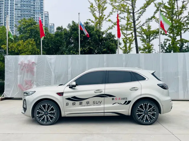Hongqi HS5 — Фото автомобиля 4