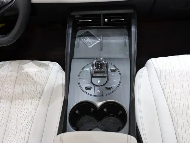 BYD Seal 06 — Фото автомобиля 14