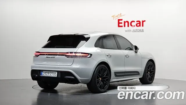 Porsche Macan — Фото автомобиля 2
