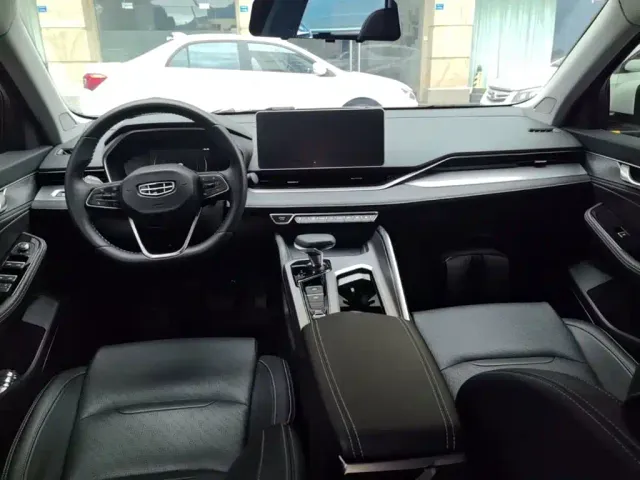 Geely Xingrui — Фото автомобиля 9