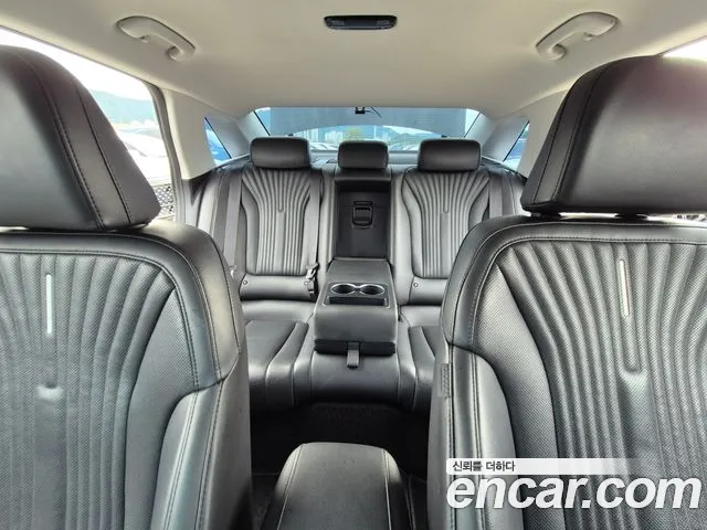 Hyundai Grandeur GN7 — Фото автомобиля 13