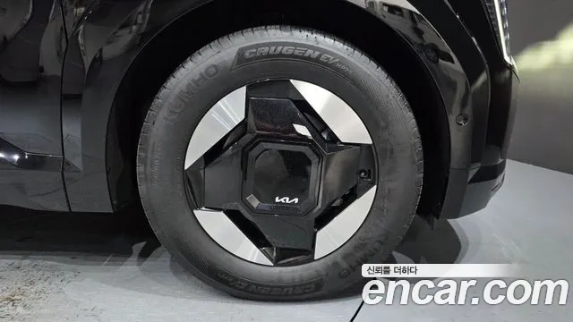 Kia EV9 Long Range 2WD — Фото автомобиля 2