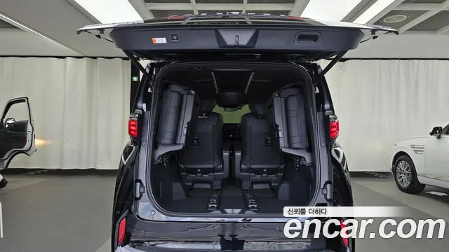 Toyota Alphard — Фото автомобиля 17