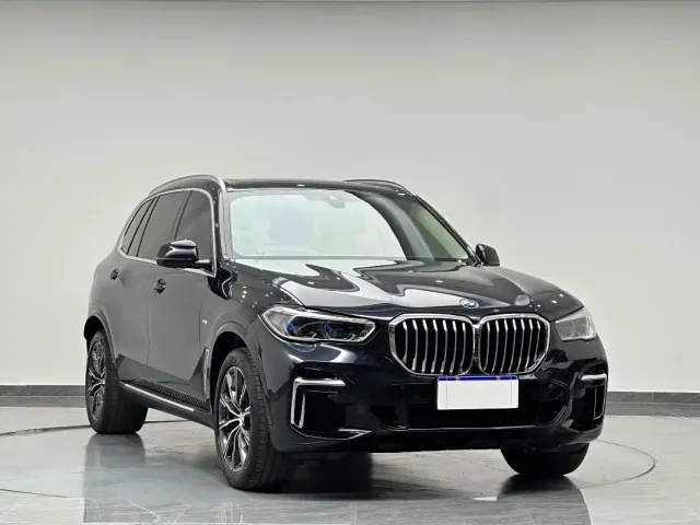BMW X5 — Фото автомобиля 2