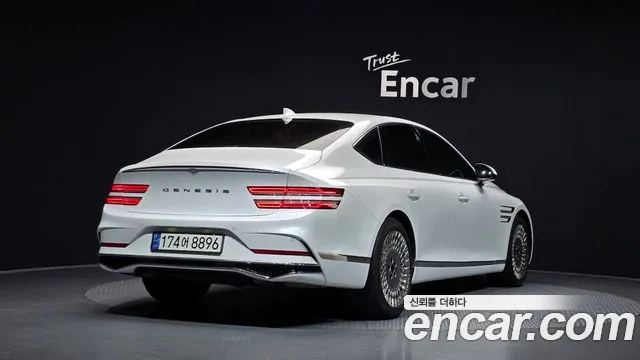 Genesis G80 RG3 — Фото автомобиля 2