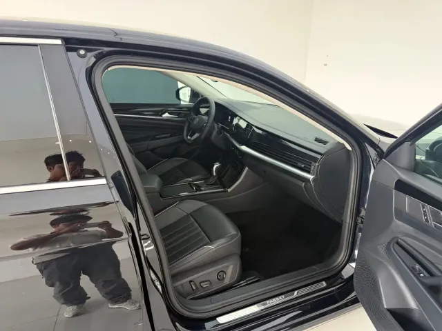 Volkswagen Passat — Фото автомобиля 20