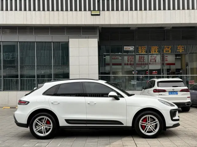 Porsche Macan — Фото автомобиля 4