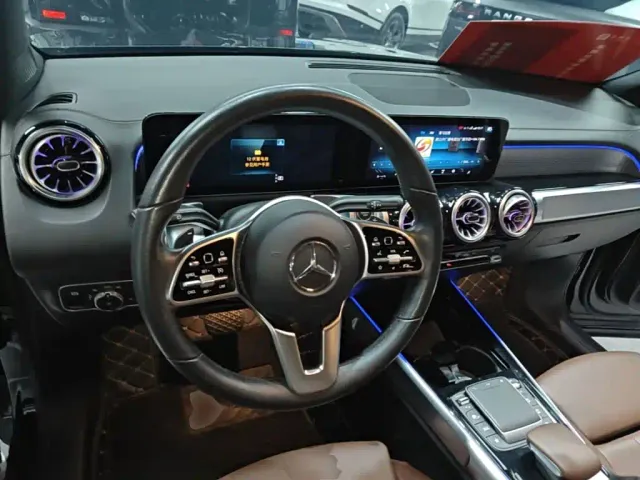 Mercedes-Benz GLB-Class — Фото автомобиля 10