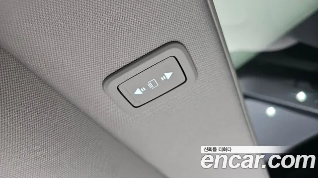 Tesla Model Y — Фото автомобиля 25