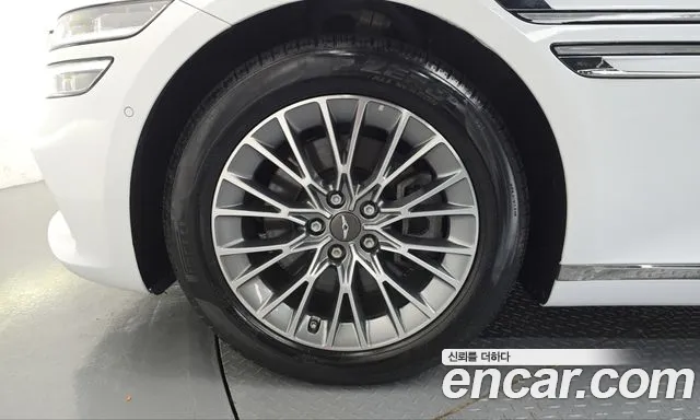 Genesis G80 RG3 — Фото автомобиля 5