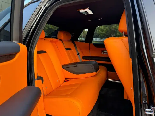 Rolls-Royce Ghost — Фото автомобиля 10