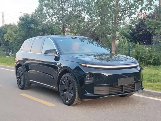 Li Auto L6 — Фото автомобиля 21