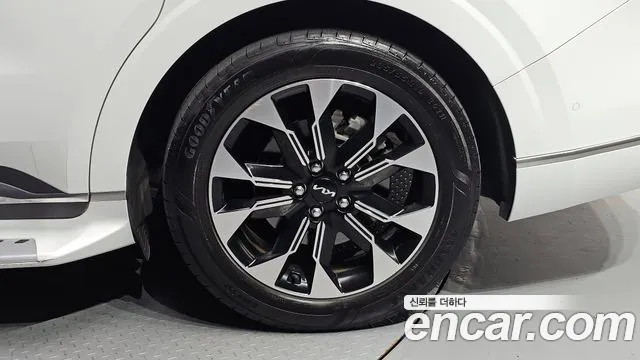 Kia Canival Carnival 4 поколение Бензин 7 мест Hi-Limousine — Фото автомобиля 17