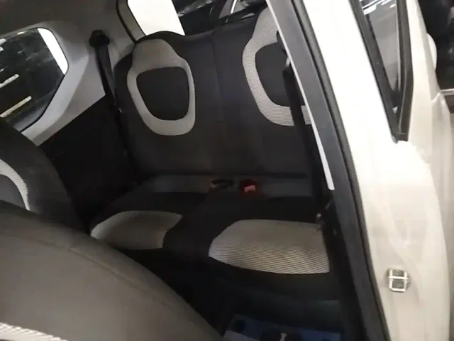 Wuling Hongguang Mini EV — Фото автомобиля 16
