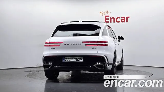 Genesis GV70 2.5T Бензин AWD — Фото автомобиля 4