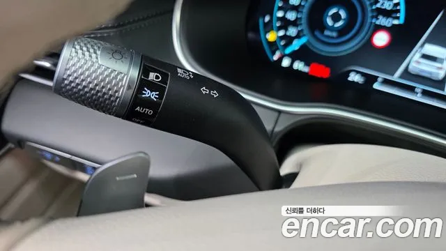 Genesis GV80 — Фото автомобиля 27