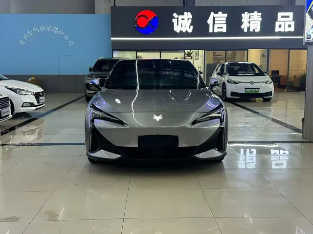 Arcfox Alpha S5 — Фото автомобиля 2