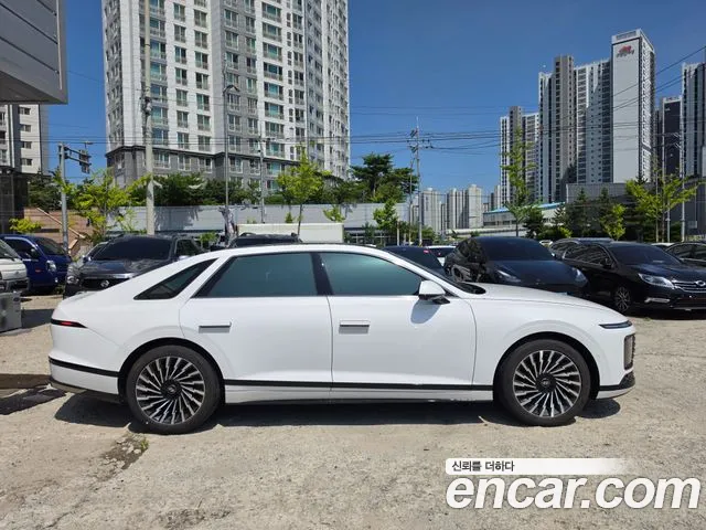 Hyundai Grandeur GN7 — Фото автомобиля 6