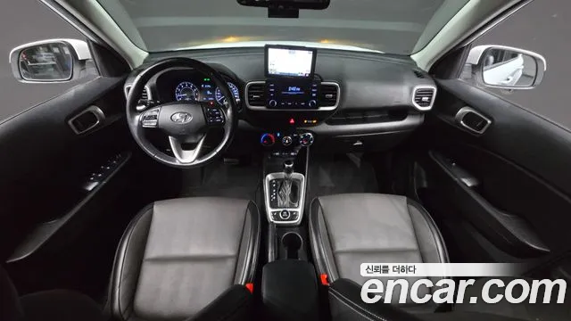 Hyundai Venue — Фото автомобиля 10