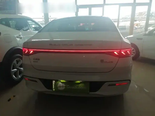BYD Qin PLUS — Фото автомобиля 5