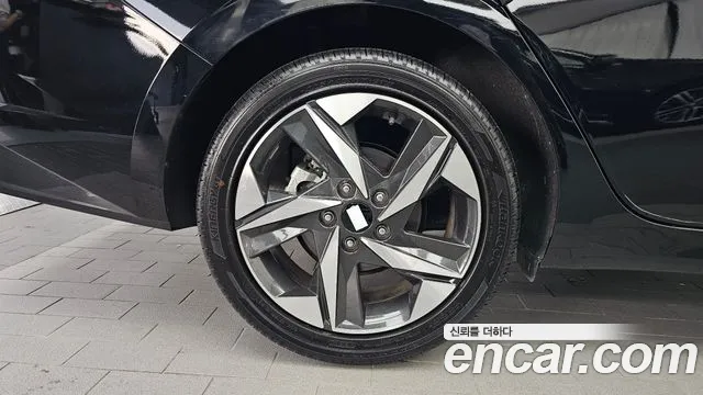 Hyundai Avante — Фото автомобиля 5