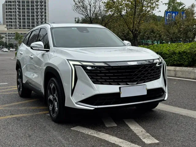 Geely Boyue L — Фото автомобиля 4