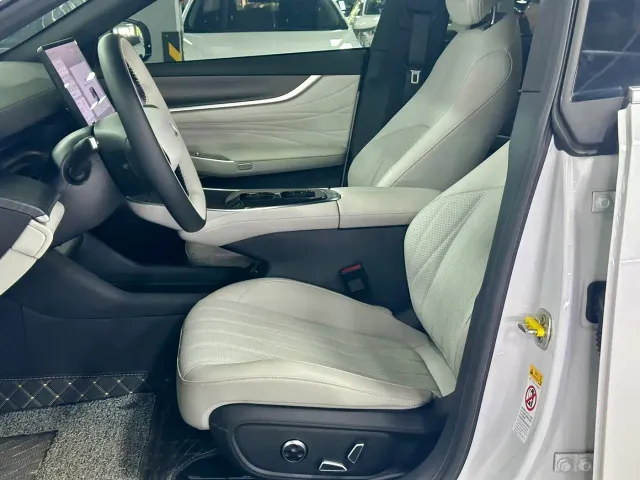 Changan Qiyuan A07 — Фото автомобиля 4