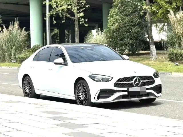 Mercedes-Benz C-Class — Фото автомобиля 3