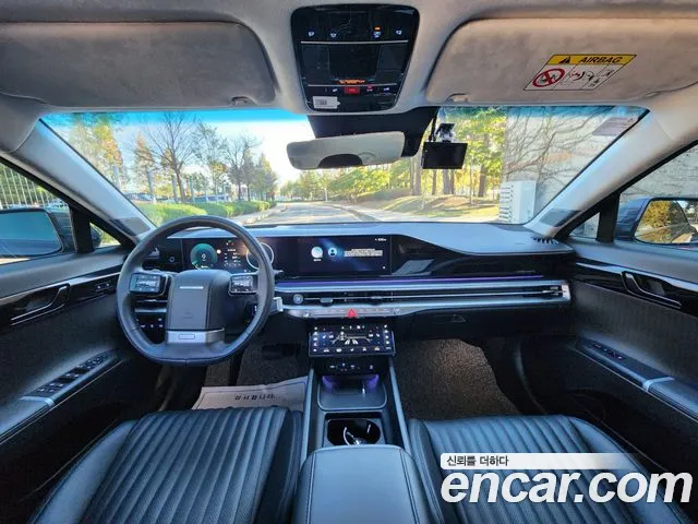Hyundai Grandeur GN7 — Фото автомобиля 9