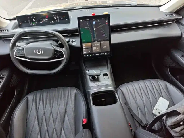 Changan Qiyuan A05 — Фото автомобиля 9