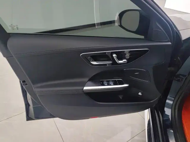 Mercedes-Benz C-Class — Фото автомобиля 7