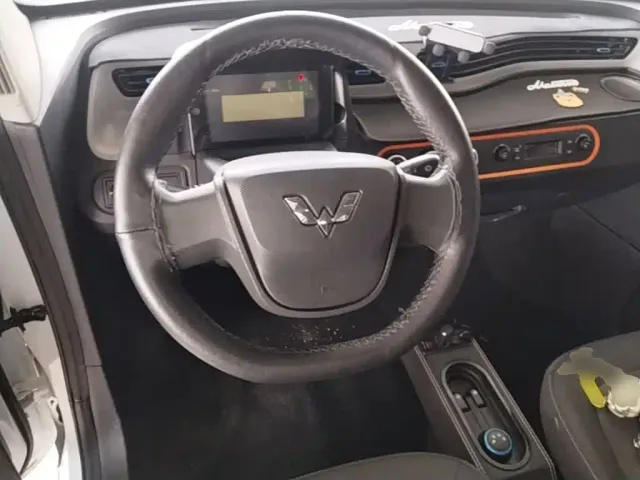 Wuling Hongguang Mini EV — Фото автомобиля 10