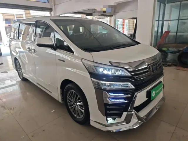 Toyota Vellfire — Фото автомобиля 3