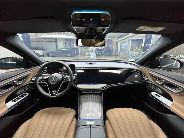 Mercedes-Benz E-Class — Фото автомобиля 9