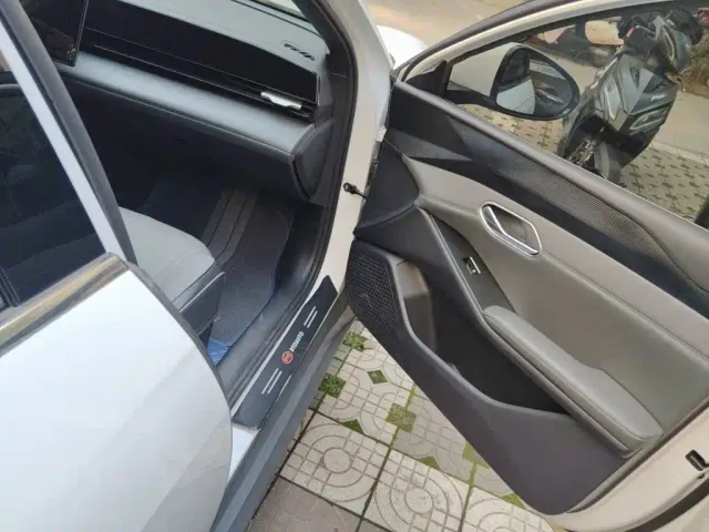 BYD Qin L — Фото автомобиля 19